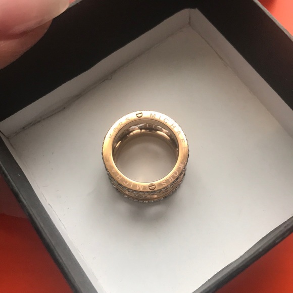 Authentic Michael Kors Metal Size 5 Fashion Ring - Picture 5 of 6